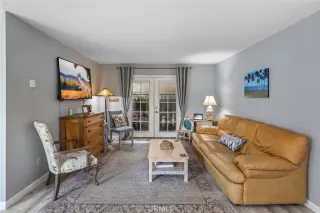 Photo #4: RS24120488 Listing