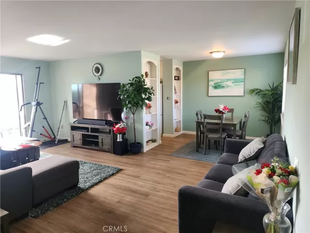 MLS: RS24124140 Condo For Sale