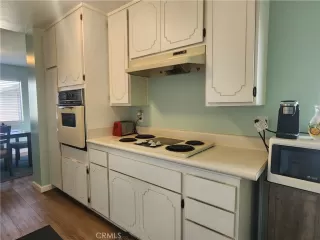 Photo #5: RS24124140 Listing