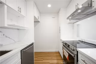 Photo #3: RS24132581 Listing 