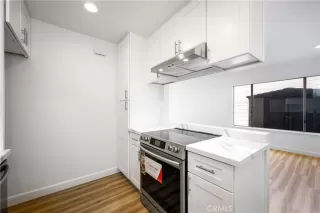 Photo #4: RS24132581 Listing 