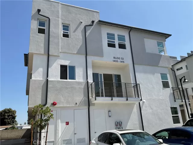 MLS: RS24166484 Condo For Sale