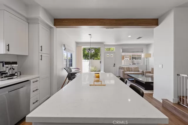 MLS: RS24187411 Condo For Sale