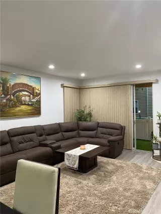 Photo #2: RS24204913 Listing 