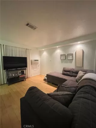 Photo #4: RS24206598 Listing 