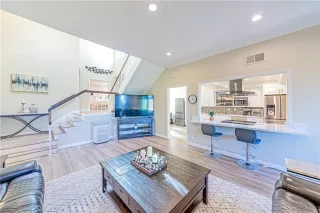 Photo #2: RS24242047 Listing 