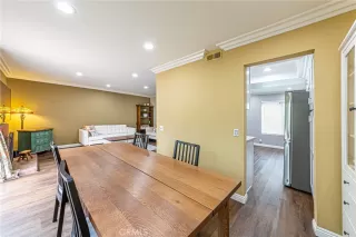 Photo #5: RS24242600 Listing 