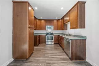 Photo #5: RS25013063 Listing 