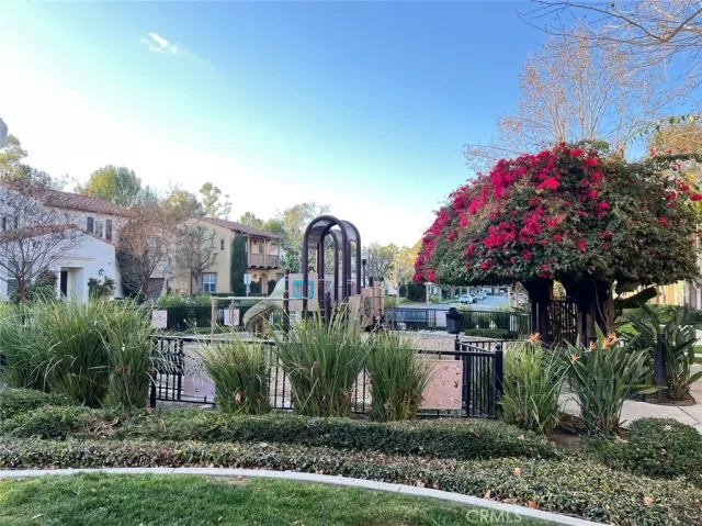 MLS: RS25013577 Condo For Sale