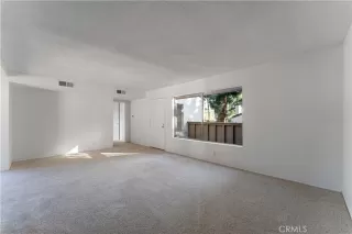 Photo #3: RS25014488 Listing