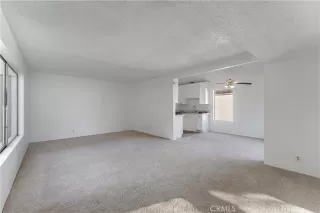 Photo #5: RS25014488 Listing