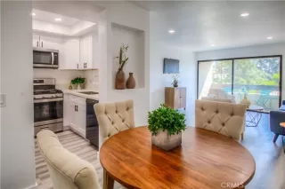 Photo #4: RS25024287 Listing 