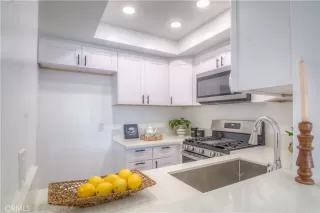 Photo #5: RS25024287 Listing 