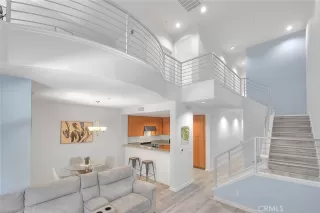 Photo #6: RS25044766 Listing