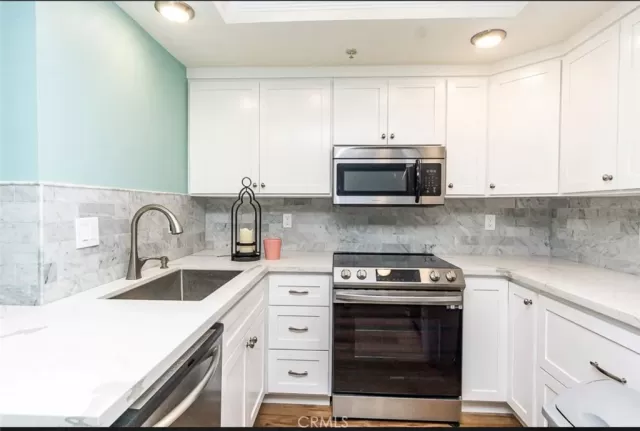 MLS: RS25075132 Condo For Sale