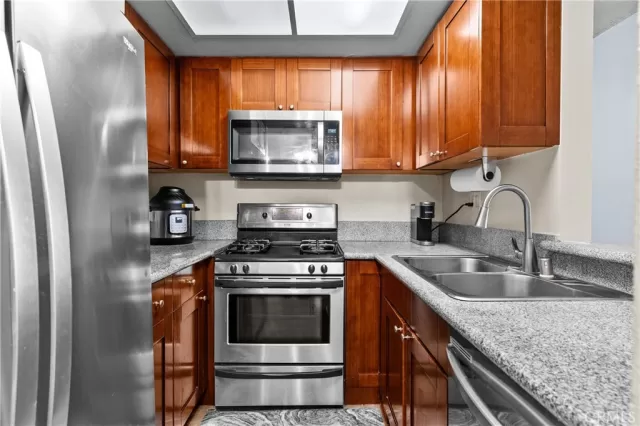 MLS: RS25098443 Condo For Sale