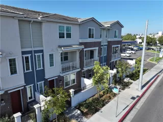 Photo #2: RS25099542 Listing 