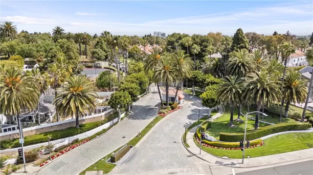 MLS: RS25113710 Condo For Sale