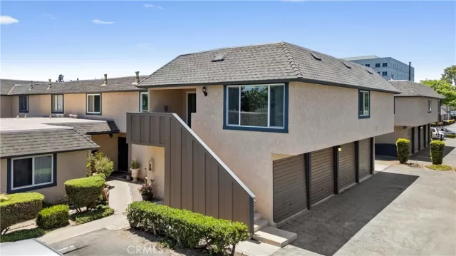 MLS: RS25124383 Condo For Sale