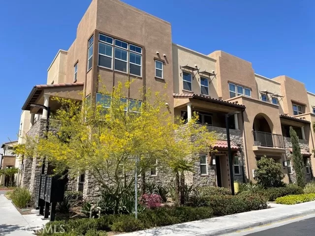 MLS: RS25127791 Condo For Sale