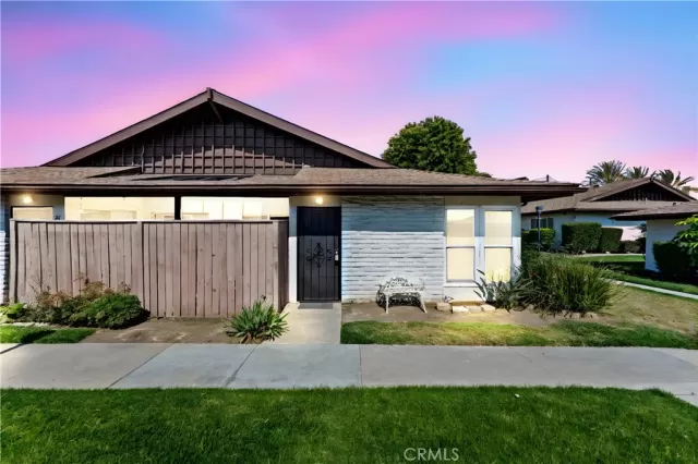 MLS: RS25128216 Condo For Sale