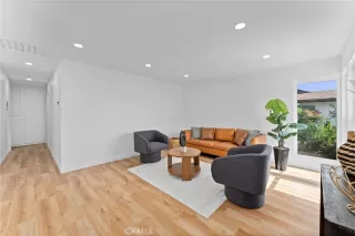 Photo #5: RS25128216 Listing 