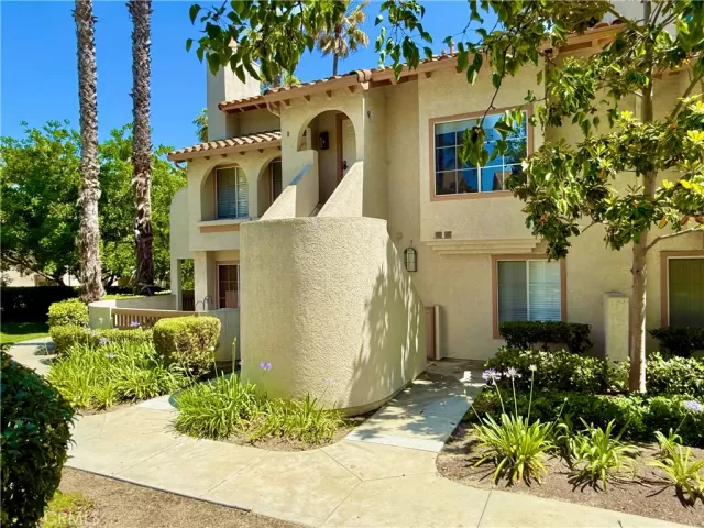 MLS: RS25140060 Condo For Sale