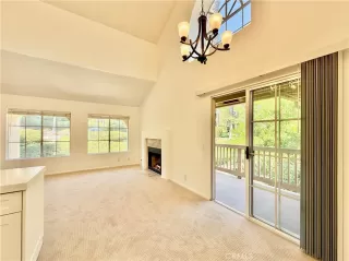 Photo #3: RS25140060 Listing