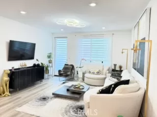 Photo #2: RS25145762 Listing