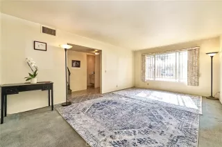 Photo #2: RS25186116 Listing