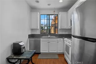 Photo #5: RS25190354 Listing 