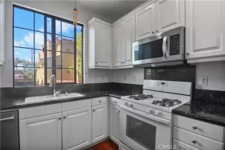 Photo #6: RS25190354 Listing 