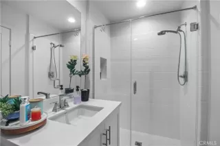 Photo #6: RS25220593 Listing 