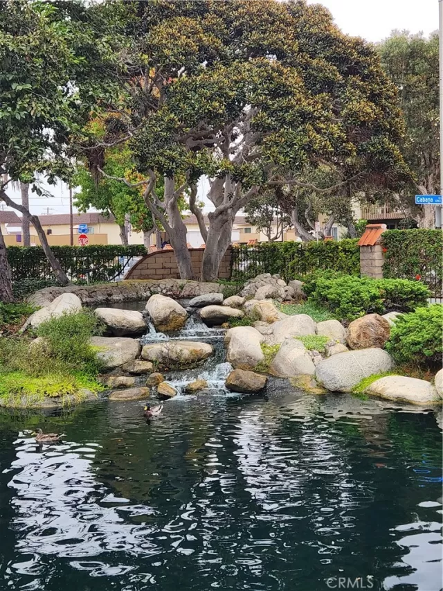 MLS: RS25233280 Condo For Sale