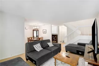 Photo #3: RS25238779 Listing 