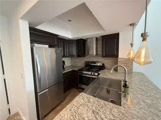 Photo #2: RS25258400 Listing 