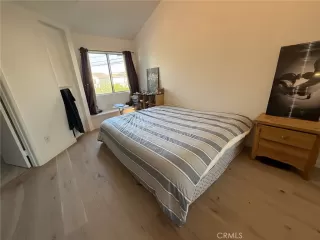 Photo #5: RS25258400 Listing 