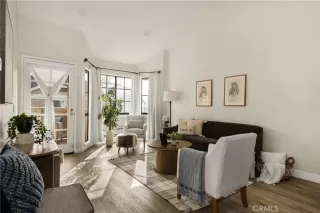 Photo #6: RS25269040 Listing 