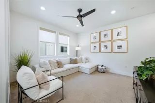 Photo #3: RS25270604 Listing 