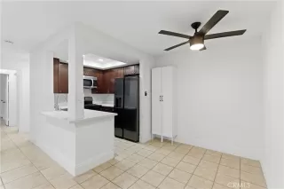 Photo #3: RS26027195 Listing 