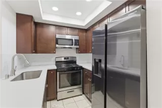 Photo #5: RS26027195 Listing 