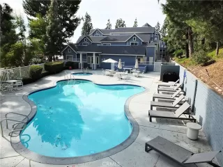 Photo #4: RS26028686 Listing 