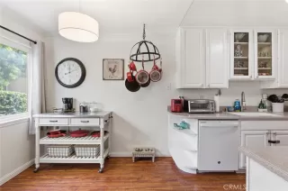 Photo #5: RS26031170 Listing 