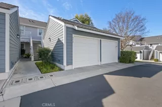 Photo #5: RS26045750 Listing