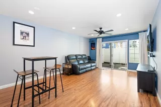 Photo #6: RS26045750 Listing