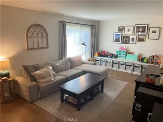 Photo #3: RS26054289 Listing 