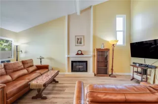 Photo #2: RS26060810 Listing