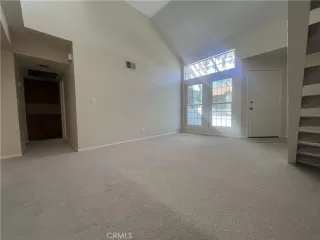 Photo #2: RS26070495 Listing 