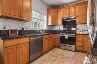 Photo #6: RS26113424 Listing