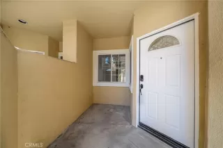 Photo #3: RS26125088 Listing